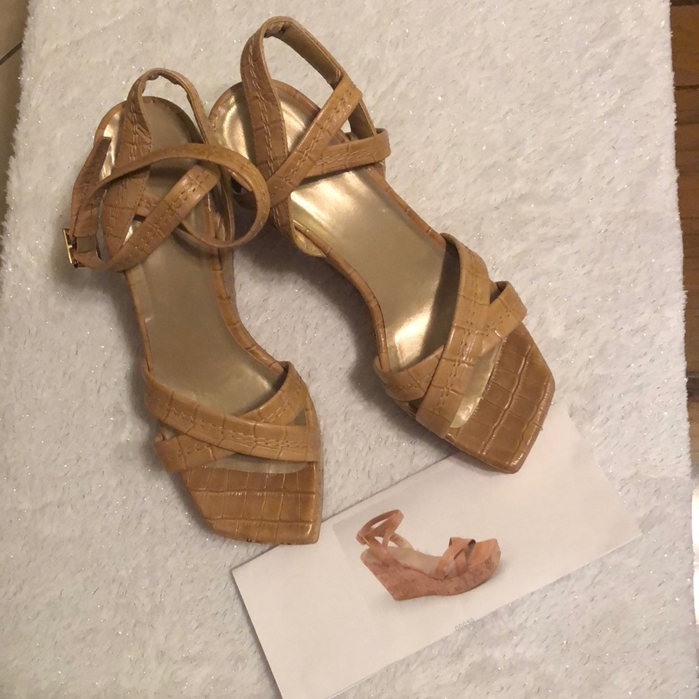 Cork/ leather wedge shoes